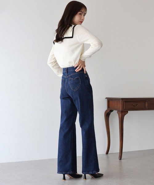 BLUEEAST(ブルーイースト)の「ハートポケットフレアデニムパンツ(デニムパンツ・レディース・ネイビー・MEDIUM/LARGE)」の14枚目の写真