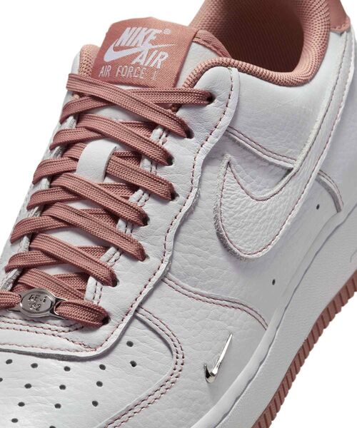 新品　ナイキ エアフォース1 ’07 ミニ ジュエル　24センチ　値下中 NIKE スニーカー ナイキ W AIR FORCE 1 '07 MINI JEWEL