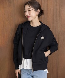 ロゴ刺繍入り裏毛パーカー