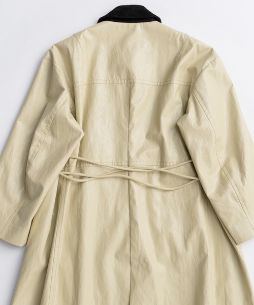 MAISON SPECIAL（メゾンスペシャル）の「Vegan Leather  Balmacaan Coat/ヴィーガンレザーステンカラーコート（ステンカラーコート・レディース・ダークブラウン/ボルドー/ライトイエロー・FREE）」の19枚目の写真