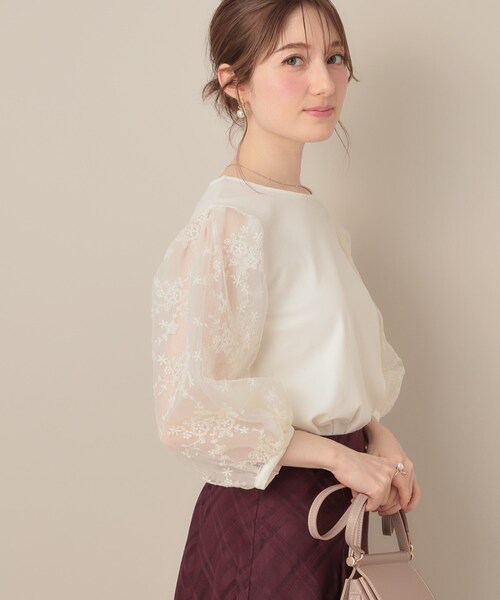couture brooch(クチュールブローチ)の「【接触冷感・UVカット・マシンウォッシャブル】袖レースドッキングカットソー(Tシャツ/カットソー・レディース・オフホワイト/ナチュラル/ブラック・40/42/36/38)」の22枚目の写真