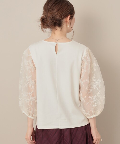couture brooch(クチュールブローチ)の「【接触冷感・UVカット・マシンウォッシャブル】袖レースドッキングカットソー(Tシャツ/カットソー・レディース・オフホワイト/ナチュラル/ブラック・40/42/36/38)」の16枚目の写真