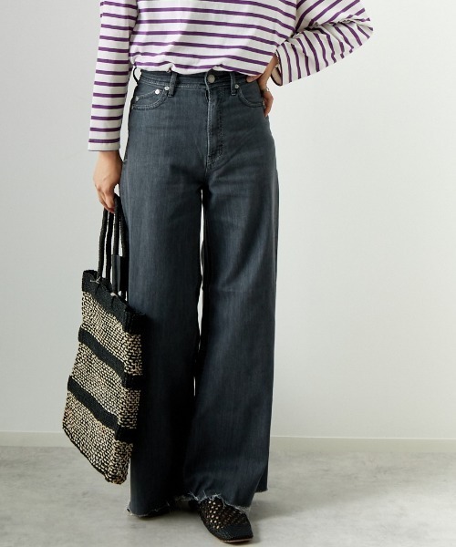 ◇新品未使用◇ヤヌーク　YANUK ワイドフレア　デニム　ヴィンテージ YANUK(ヤヌーク)｜ワイドフレア デニム/カットオフヴィンテージライト