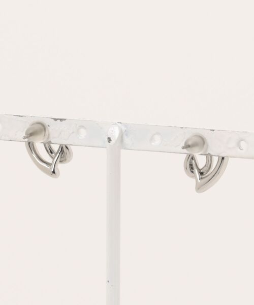 GOLDY(ゴールディ)の「【GOLDY】Twist knot pierce 1250907(ピアス(両耳用)・レディース・シルバー/ゴールド/シルバー系1/ゴールド系その他・FREE)」の5枚目の写真