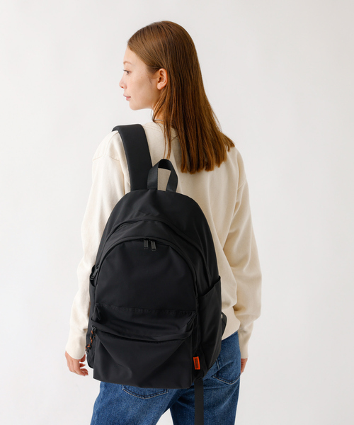 UNIVERSAL OVERALL(ユニバーサルオーバーオール)の「【UNIVERSAL OVERALL/ユニバーサルオーバーオール 】Wrinkled nylon rucksack/BACKPACK/ユニセックス【WEB限定】(バックパック/リュック・メンズ・ブラック/ライトグレー/ネイビー・フリー)」の1枚目の写真