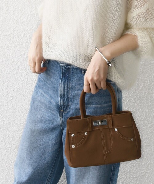 SHIPS（シップス）の「【WEB限定】2WAY ひねり 金具 ポケット バッグ（ハンドバッグ・レディース・ブラック/ブラウン/ベージュ・ONE SIZE）」の18枚目の写真