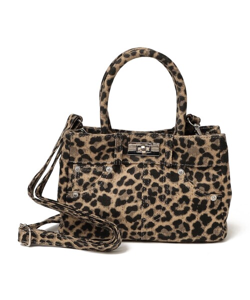 SHIPS（シップス）の「【WEB限定】2WAY ひねり 金具 ポケット バッグ（ハンドバッグ・レディース・ブラック/ブラウン/ベージュ・ONE SIZE）」の21枚目の写真