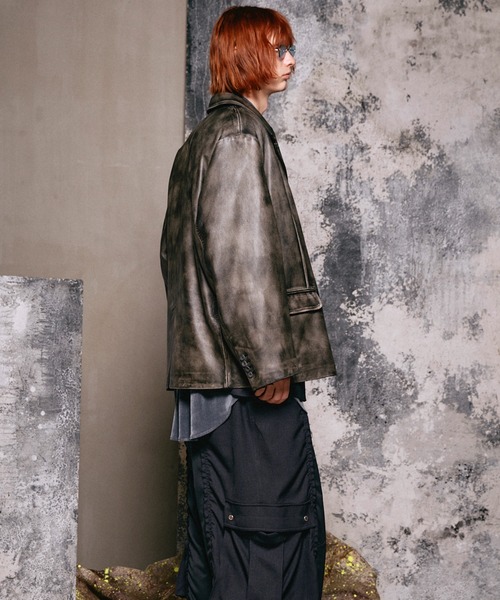 MAISON SPECIAL（メゾンスペシャル）の「《UNISEX》Sheep Leather Peaked Lapel Semi-Double Tailored Jacket/シープレザーピークドラペルセミダブルテーラードジャケット【MAISON SPECIAL/メゾンスペシャル】（テーラードジャケット・メンズ・ブラック/ダークブラック・0/1/2）」の18枚目の写真