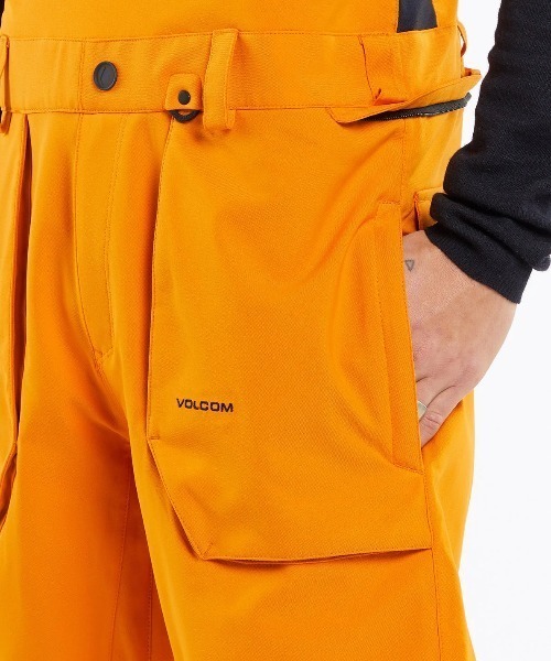 VOLCOM（ボルコム）の「【VOLCOM/ボルコム】 Mens Roan Bib Overalls /スキースノーボードビブパンツ（その他パンツ・メンズ・ゴールド/ブラック・MEDIUM/LARGE/X-LARGE）」の14枚目の写真