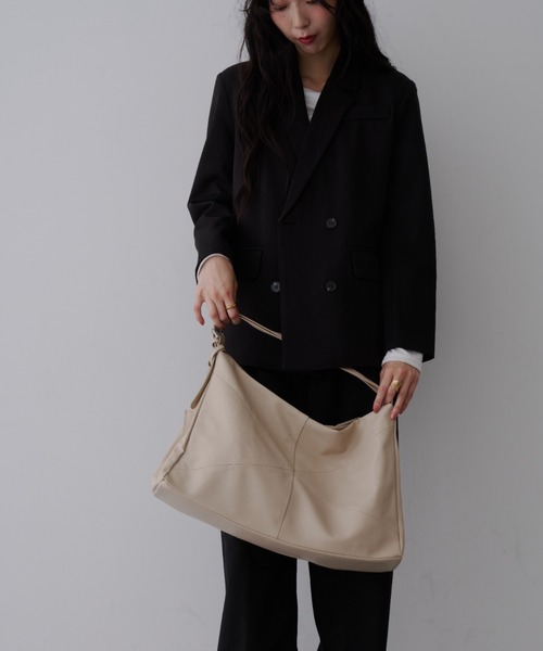 NUJOH(ヌゾ)の「Medium Slouch Tote Bag / ミディアム スラウチ トートバッグ(トートバッグ・レディース・ブラック/アイボリー/チャコールグレー・FREE)」の13枚目の写真