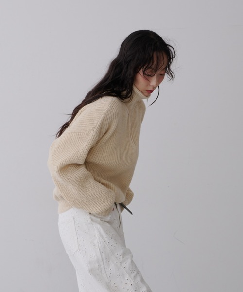 NUJOH(ヌゾ)の「Half-Zip Ribbed Knit Pullover /ハーフジップリブ ニット プルオーバー(ニット/セーター・レディース・ブラウン/ベージュ/チャコールグレー・FREE)」の16枚目の写真