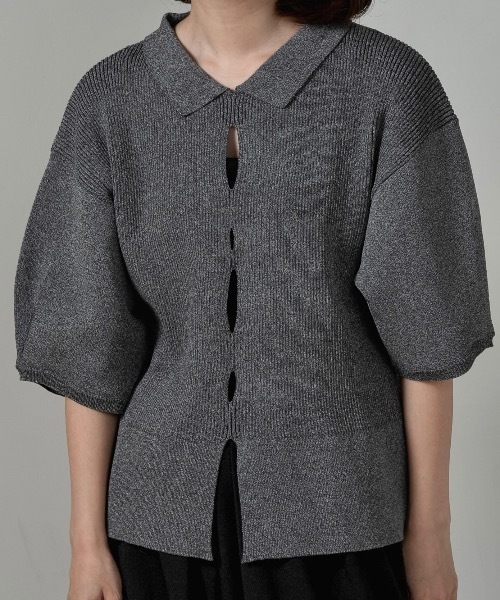 lawgy（ラウジー）の「perforated collar puff sleeve knit / パーフォレイテッドカラーパフスリーブニット（ニット/セーター・レディース・ボルドー/ベージュ/アイボリー/ミックスグレー・FREE）」の9枚目の写真