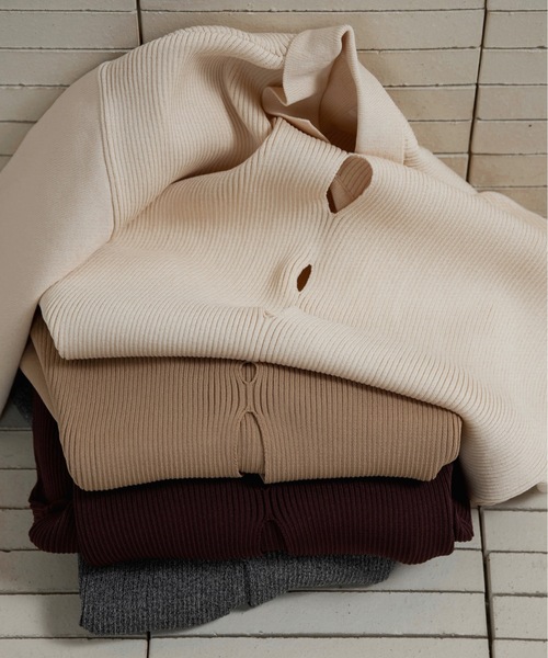 lawgy（ラウジー）の「perforated collar puff sleeve knit / パーフォレイテッドカラーパフスリーブニット（ニット/セーター・レディース・ボルドー/ベージュ/アイボリー/ミックスグレー・FREE）」の18枚目の写真