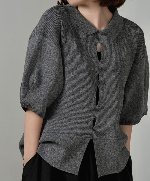 lawgy（ラウジー）の「perforated collar puff sleeve knit / パーフォレイテッドカラーパフスリーブニット（ニット/セーター・レディース・ボルドー/ベージュ/アイボリー/ミックスグレー・FREE）」の11枚目の写真