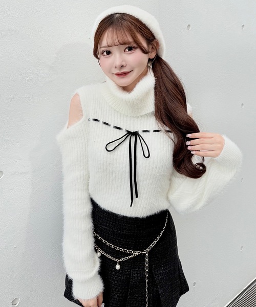 NOMAE(ノーマエ)の「ベロアリボンオフタートルニット(ニット/セーター・レディース・ホワイト/ピンク/ブラック/グレー・FREE)」の6枚目の写真