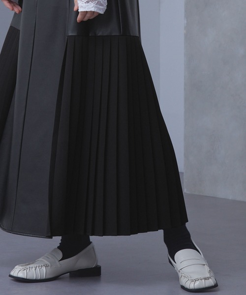 ELUNIS(エルニス)の「サイドプリーツコンビ合皮スカート(スカート・レディース・ブラック/ブラウン・FREE)」の22枚目の写真
