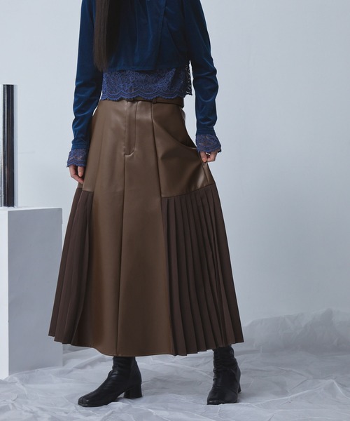 セール】サイドプリーツコンビ合皮スカート（スカート）｜ELUNIS