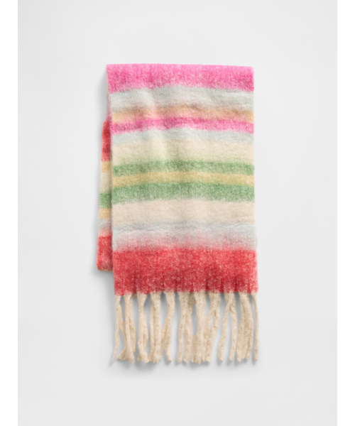 GAP(ギャップ)の「ブラッシュド フリンジ マフラー(マフラー・レディース・ネイビー/イエロー/レッド/グリーン/ピンク/アイボリー/マルチ/ブルー・ONE SIZE)」の9枚目の写真