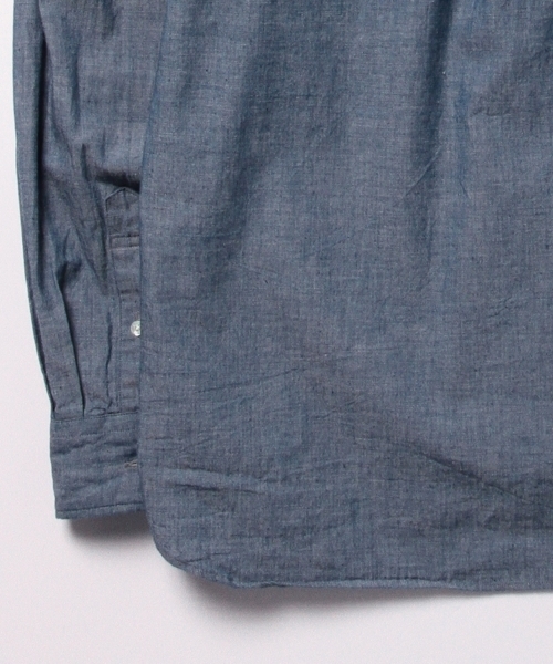 BEAMS PLUS(ビームスプラス)の「BEAMS PLUS / シャンブレー ボタンダウン シャツ16SS(シャツ/ブラウス・メンズ・サックスブルー・MEDIUM/SMALL/LARGE/X-SMALL/XX-LARGE/X-LARGE)」の3枚目の写真