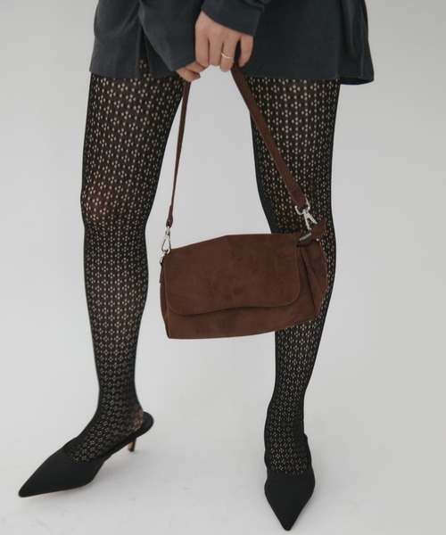 VION（ヴィオン）の「Minimal Flap Shoulder Bag /ミニマルフラップショルダーバッグ（ショルダーバッグ・レディース・ブラック/ブラウン・FREE）」の17枚目の写真