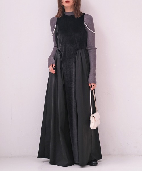 ルネ 黒ベロアパールジップアップワンピース 即納品】シースルー ベロア ラメ トップスとワンピースのセットアップ