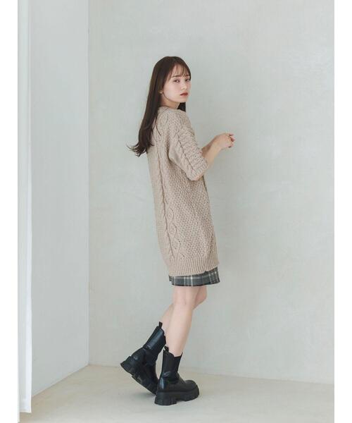 so4u（ソーフォーユー）の「ケーブル編みニットワンピース（ワンピース・レディース・グレー/モカ・F）」の20枚目の写真
