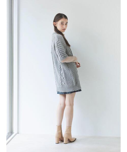 so4u（ソーフォーユー）の「ケーブル編みニットワンピース（ワンピース・レディース・グレー/モカ・F）」の5枚目の写真