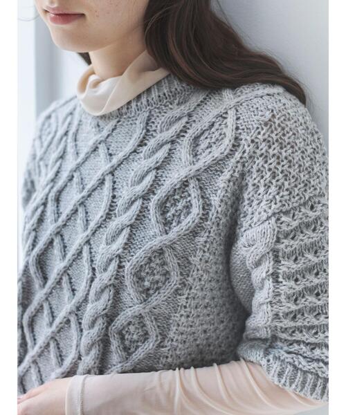 so4u（ソーフォーユー）の「ケーブル編みニットワンピース（ワンピース・レディース・グレー/モカ・F）」の6枚目の写真