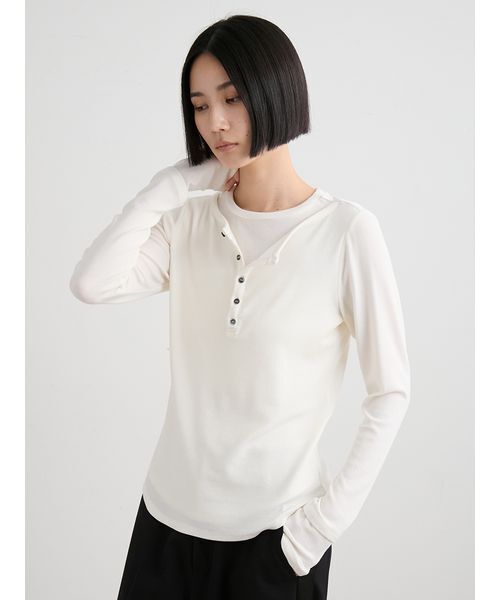MIESROHE(ミースロエ)の「レイヤードデザインカットトップス(Tシャツ/カットソー・レディース・オレンジ/グレー/ホワイト・F)」の2枚目の写真