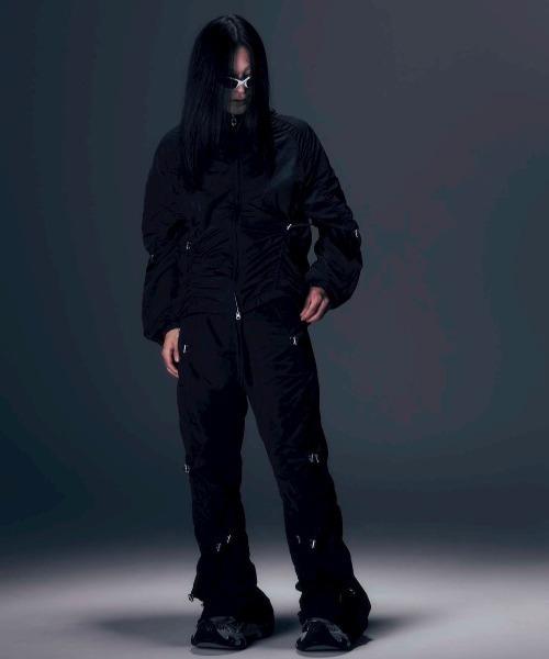 DIG YOUR OWN GRAVE(ディグユアオウングレイブ)の「【DIG YOUR OWN GRAVE】SYN-EDGE BLOUSON / 【ディグユアオウングレイブ】アシンメトリーテックブルゾン<着用動画あり>(ブルゾン・メンズ・グレー/ブラック・ONE SIZE)」の11枚目の写真
