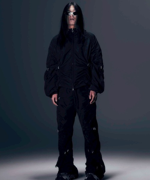 DIG YOUR OWN GRAVE(ディグユアオウングレイブ)の「【DIG YOUR OWN GRAVE】SYN-EDGE BLOUSON / 【ディグユアオウングレイブ】アシンメトリーテックブルゾン<着用動画あり>(ブルゾン・メンズ・グレー/ブラック・ONE SIZE)」の13枚目の写真