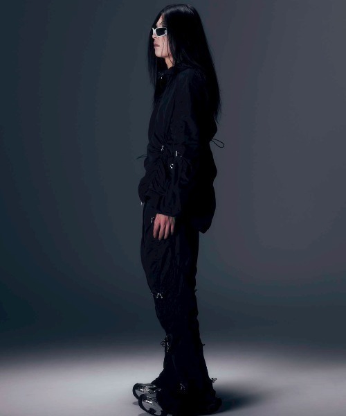 DIG YOUR OWN GRAVE(ディグユアオウングレイブ)の「【DIG YOUR OWN GRAVE】SYN-EDGE BLOUSON / 【ディグユアオウングレイブ】アシンメトリーテックブルゾン<着用動画あり>(ブルゾン・メンズ・グレー/ブラック・ONE SIZE)」の15枚目の写真