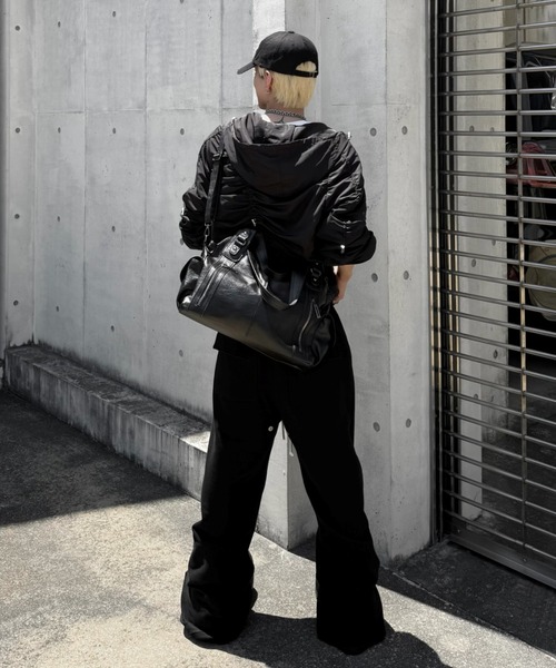 DIG YOUR OWN GRAVE（ディグユアオウングレイブ）の「【DIG YOUR OWN GRAVE】SYN-EDGE BLOUSON / 【ディグユアオウングレイブ】アシンメトリーテックブルゾン＜着用動画あり＞（ブルゾン・メンズ・グレー/ブラック・ONE SIZE）」の13枚目の写真