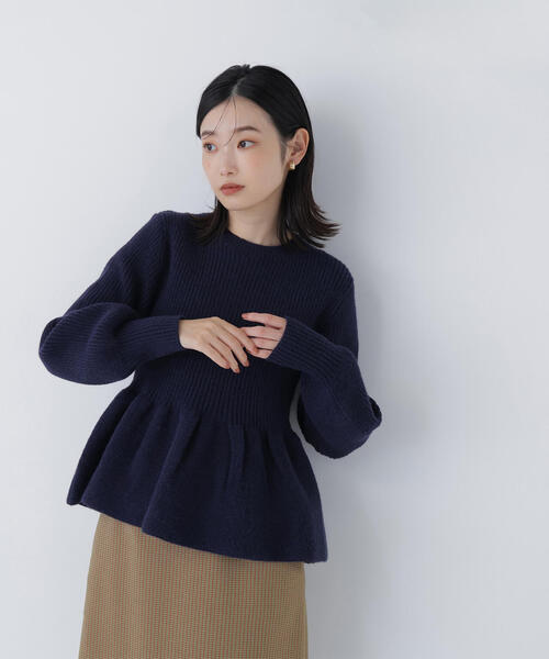 NATURAL BEAUTY BASIC（ナチュラルビューティーベーシック）の「◇フォルムペプラムニット（ニット/セーター・レディース・グレー/イエロー/ベージュ・FREE）」の17枚目の写真