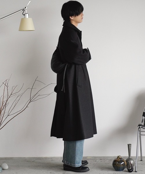 WYM LIDNM（ウィム バイ リドム）の「WOOLY HERRINGBONE BALMACAAN COAT（ステンカラーコート・メンズ・チャコール/ブラック/アッシュブラウン・S/M/L）」の18枚目の写真