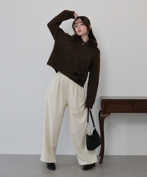 BLUEEAST(ブルーイースト)の「ポンポン付きファーフードニット(パーカー・レディース・ブラウン/ベージュ/グレー・MEDIUM)」の16枚目の写真