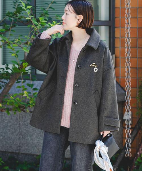 F by ROSSO（エフバイロッソ）の「F by ROSSO　『UR TECH』ビーバーテントラインコート（ステンカラーコート・レディース・ブラック/ブラウン・FREE）」の6枚目の写真