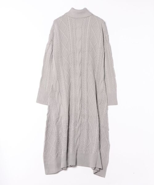 MONAMOUR（モナムール）の「【MONAMOUR/モナムール】cable knit Aline dress（ワンピース・レディース・グレー・FREE）」の2枚目の写真