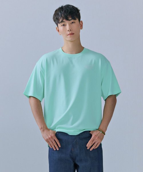 CHASECULT(チェイスカルト)の「共用タイポグラフィ半袖Tシャツ-CCRU5833E0Y(Tシャツ/カットソー・メンズ・グリーン・95/100/105/90)」の2枚目の写真