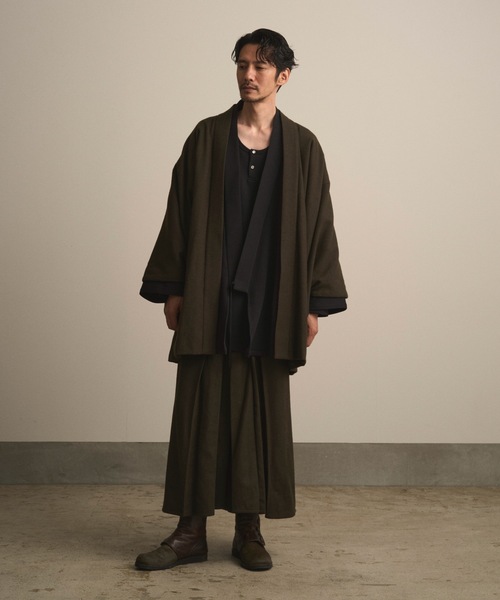 和ROBE(ワローブ)の「和ROBE / WOOL CORDURA EASY HAKAMA(その他パンツ・メンズ・オリーブ/ダークネイビー・2/3)」の3枚目の写真