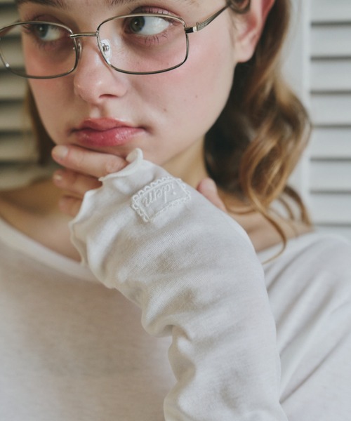 idem(イデム)の「【 ZOZO限定 】frill sheer long sleeve tops / 裾フリルシアートップス(Tシャツ/カットソー・レディース・オフホワイト/ブルー・FREE)」の3枚目の写真