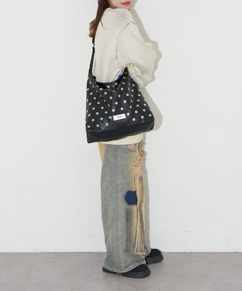 GRAIN(グレイン)の「【WEB限定】【GRAIN/グレイン】スタッズショルダートートバッグ(トートバッグ・レディース・ブラック/アイボリー/イエロー・FREE)」の17枚目の写真