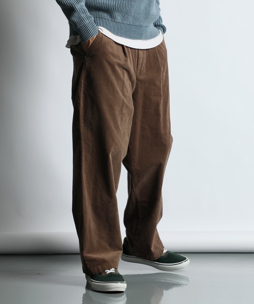 The DUFFER of ST.GEORGE(ザダファーオブセントジョージ)の「MOLESKIN EASY WIDE PANTS:モールスキン ワンタック イージーワイドパンツ(その他パンツ・メンズ・チャコールグレー/ブラウン・X-LARGE/LARGE/MEDIUM/SMALL)」の1枚目の写真