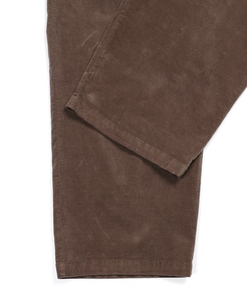 The DUFFER of ST.GEORGE(ザダファーオブセントジョージ)の「MOLESKIN EASY WIDE PANTS:モールスキン ワンタック イージーワイドパンツ(その他パンツ・メンズ・チャコールグレー/ブラウン・X-LARGE/LARGE/MEDIUM/SMALL)」の4枚目の写真
