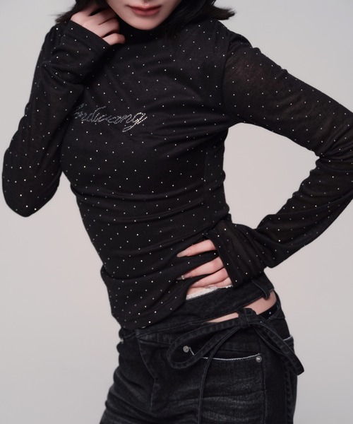 andwang(アンドワン)の「AND bijou high neck tops(Tシャツ/カットソー・レディース・ブラック/グレー/ベージュ/アイボリー・FREE)」の10枚目の写真