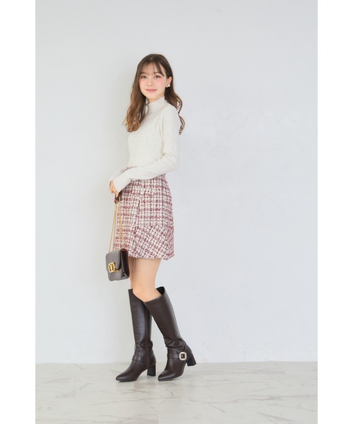 tocco closet(トッコ クローゼット)の「インナーパンツ付きパール飾り釦ラメループツイードミニスカート(スカート・レディース・ボルドー/ブラック・M)」の10枚目の写真