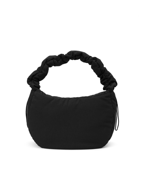 UNDERCONTROL STUDIO(アンダーコントロールスタジオ)の「ストラップ調整可能ダウンショルダーバッグ CLOUD CROSS BODY BAG / BIG / コンバートストラップ / BK(メッセンジャーバッグ・レディース・その他・FREE)」の7枚目の写真
