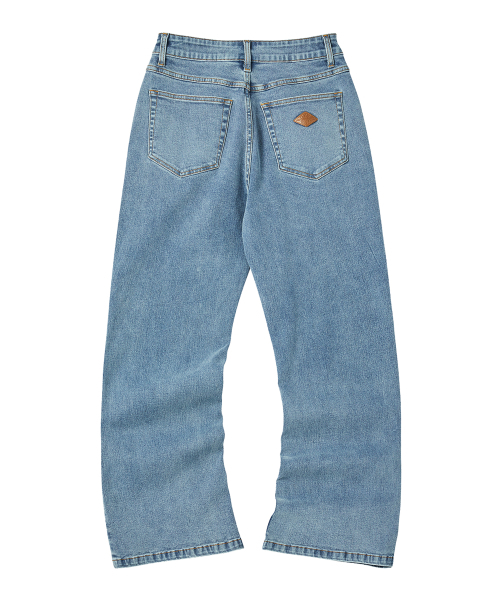 COMONINOZ（コモニノズ）の「W BOOTSCUT PANTS [SKY BLUE]（デニムパンツ・レディース・スカイブルー・MEDIUM/SMALL）」の2枚目の写真