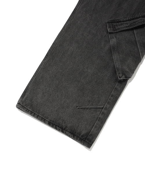 DYSFUNCT(ディスファンクト)の「OBLIQUE BIG CARGO DENIM PANTS(デニムパンツ・メンズ・その他・SMALL/MEDIUM/LARGE/X-SMALL/X-LARGE)」の8枚目の写真