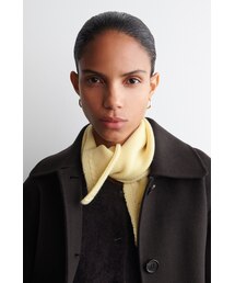 オーバーサイズウールトライアングルスカーフ（バンダナ/スカーフ